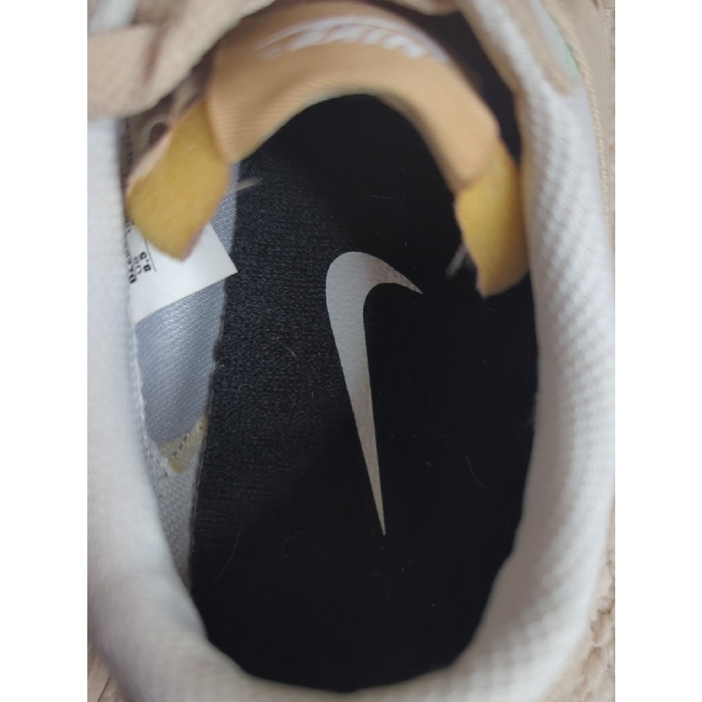 Nike Women's Beige‎ Canvas Sneakers with Mint Floral Accents - Picture 9 of 9